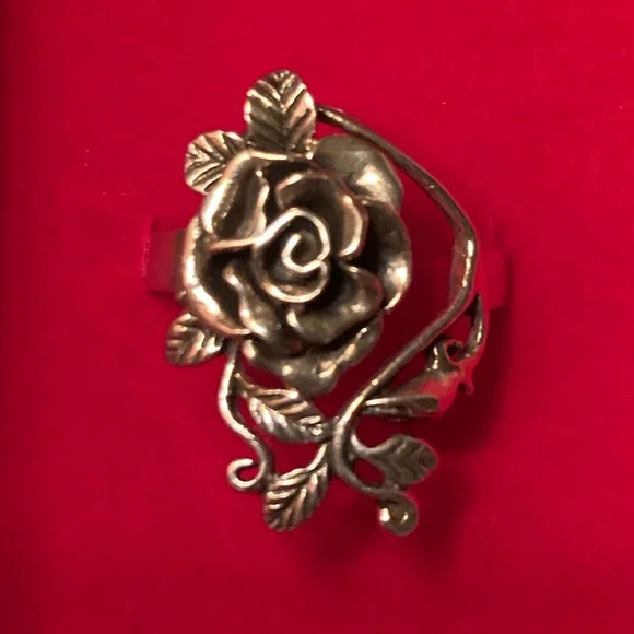 EUC 925 Delicate Cut Rose Ring Size 9.5 - Picture 2 of 8